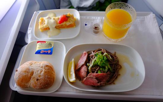 <a href='http://travel.sina.com.cn/fenlan-lvyou/?from=b-keyword' target='_blank'>芬兰</a>航空餐食