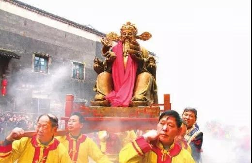 洪江古商城正月初五迎拜财神
