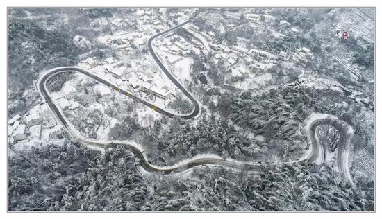 盘山公路32弯