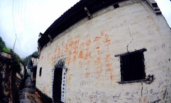 摄影:钟鸣
