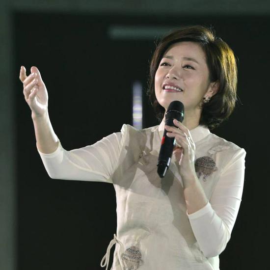 李菁朗读《莲恋莲》
