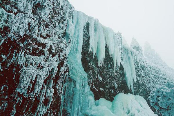 南國雪山風(fēng)霜千里行