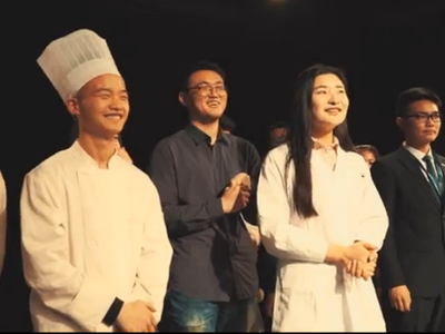 每段人生路 都有同行人