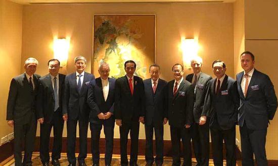 印尼总统（左五）晤香港内地八大企业代表 受访人供图