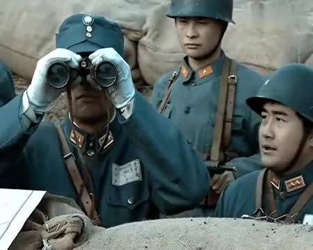 楚云飞两个营在大孤镇,被老李一个团团团围住,关了