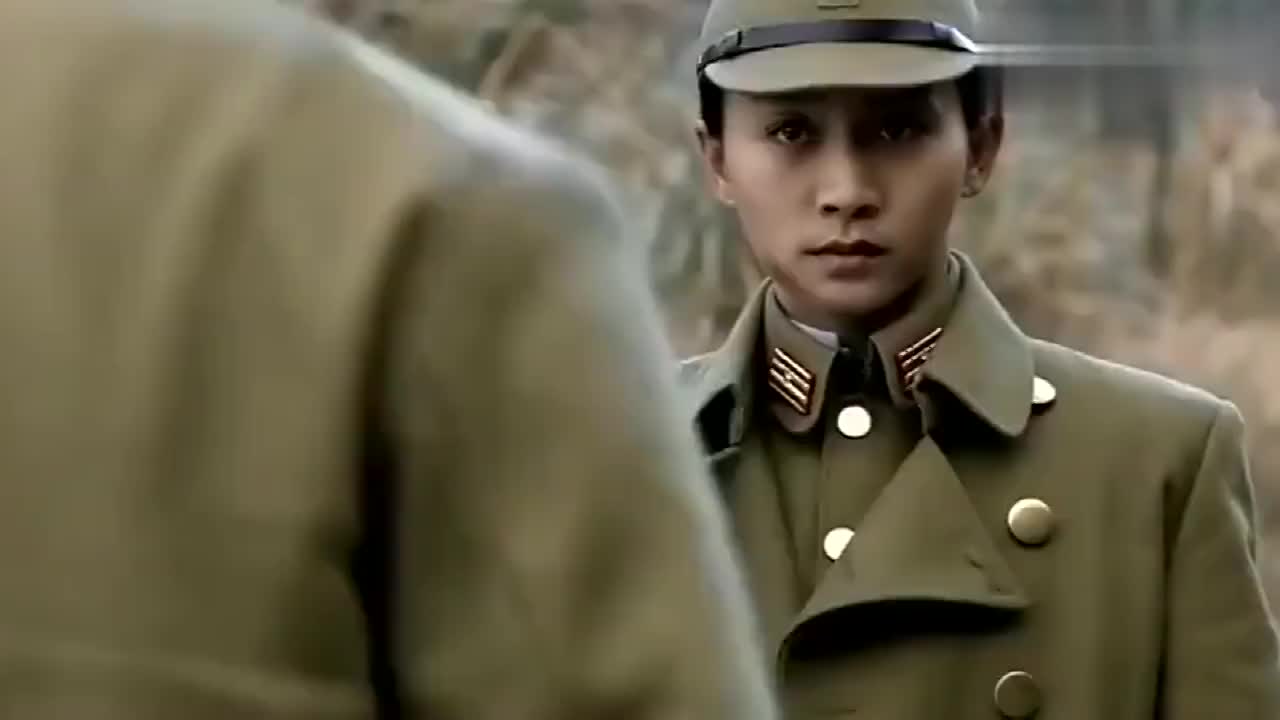 心爱的女子牺牲了,少佐拿士兵出气,这就是和共军战斗