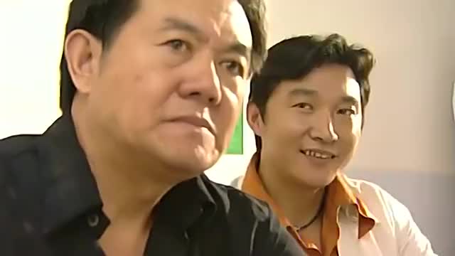 张世豪不想听狗屁浪漫爱情故事,只想搞钱,准备策划抢