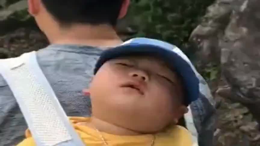 好可爱的小胖子