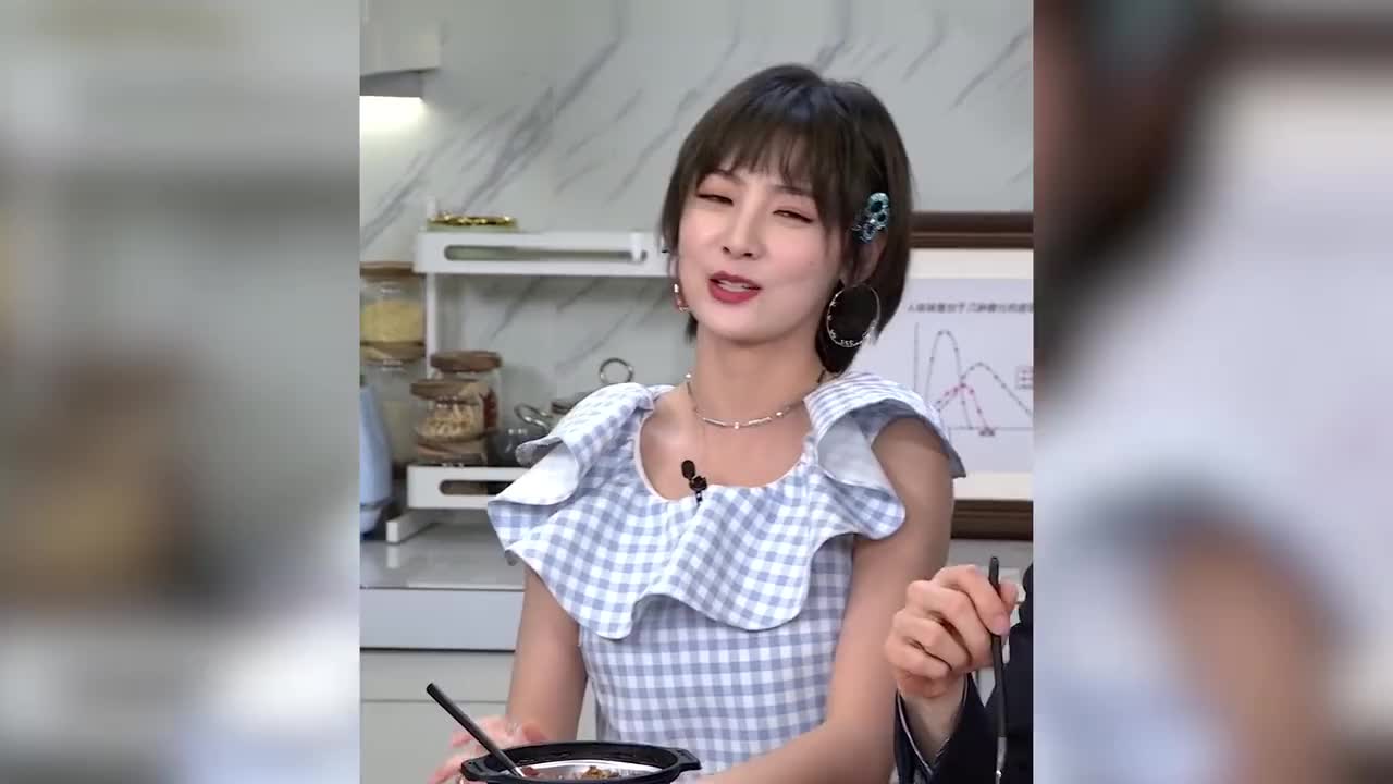 抖音神曲 青木林里青木秧 配上群魔乱舞太魔性了
