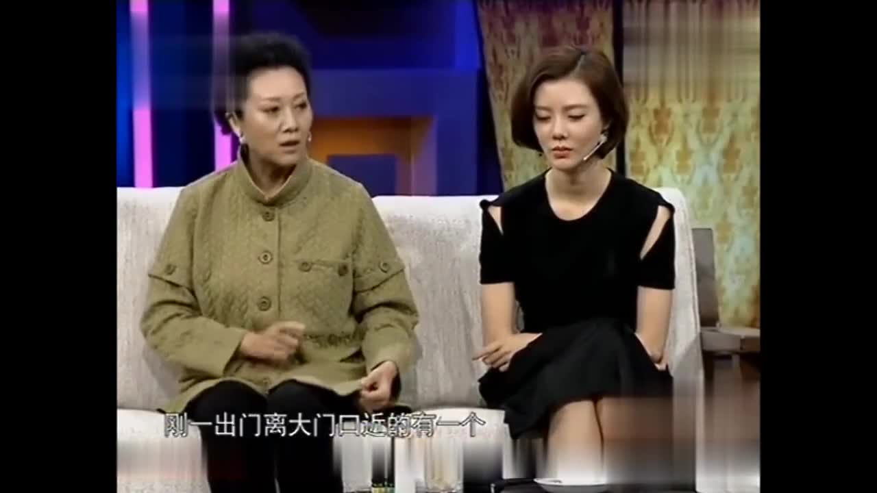 王丽云与车晓同台爆料母女二人一唱一和揭秘明星日常趣事