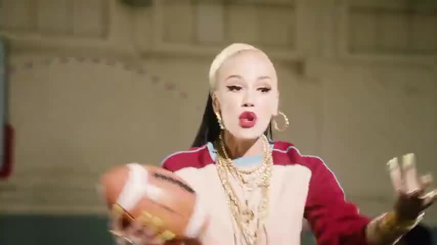 gwen stefani联手saweetie新单《slow clap》超清mv!