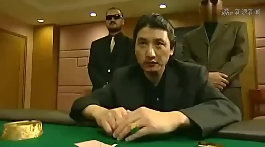 插翅难逃:张世豪拿到赎金,没想到一个电话,豪哥放弃