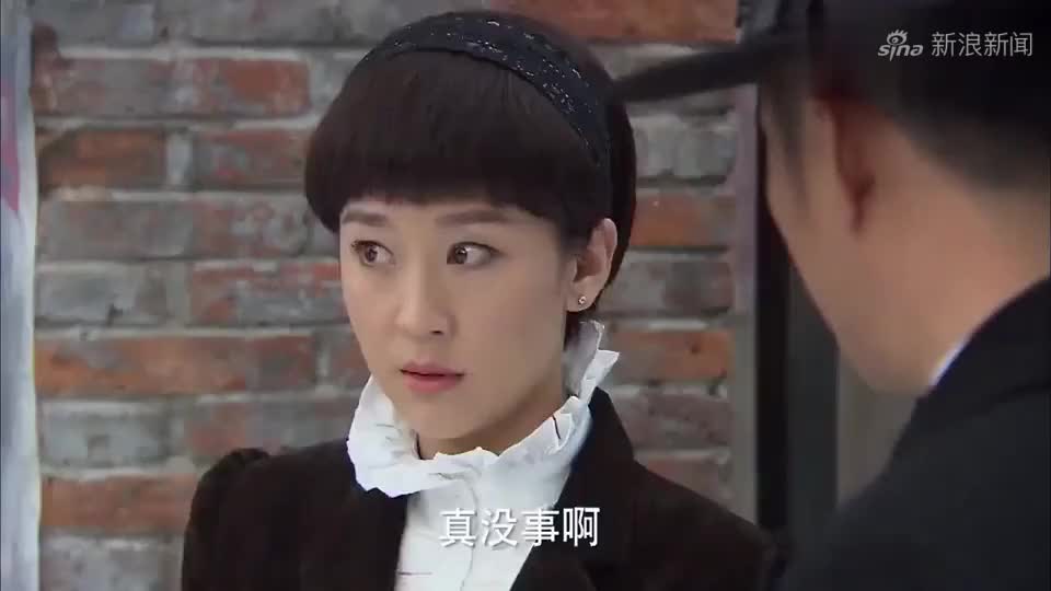 烈火刀影:唐汉彩在路边,张贴标语,被日本人发现抓走了