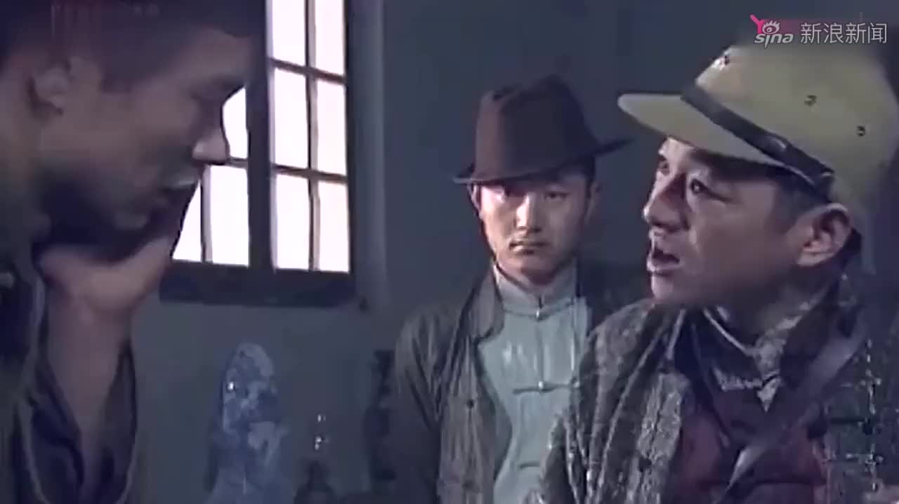 铁道游击队:蓝妮碰上汉奸,被抓进监狱,彭亮夜闯特务所