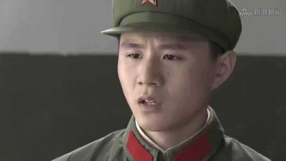 十一级台阶:李银虎用写满爱的纸飞机,俘获军花,两人甜蜜拥抱