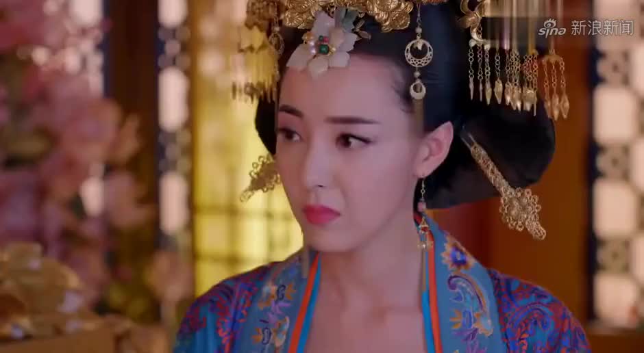 高阳公主把母亲的梨木浮雕放在父皇的灵柩里,在灵柩前