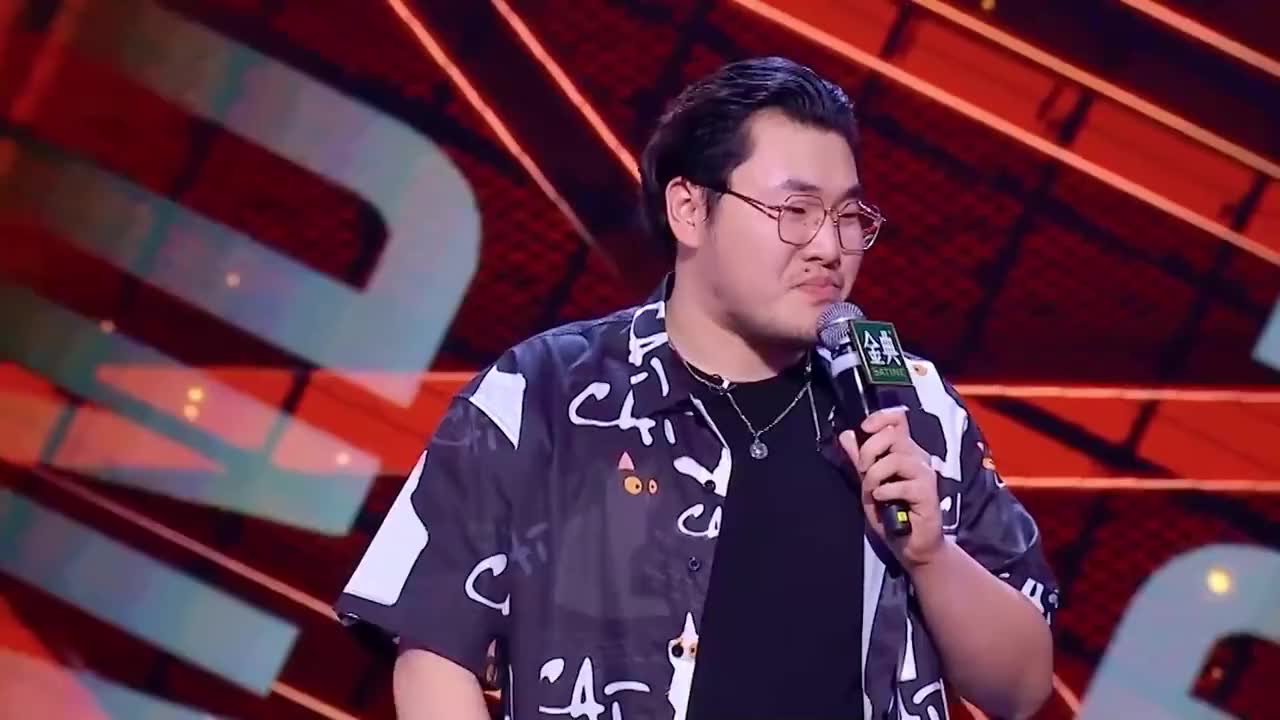 脱口秀4:张灏喆豪取189票,和颜怡颜悦一同晋级下一轮