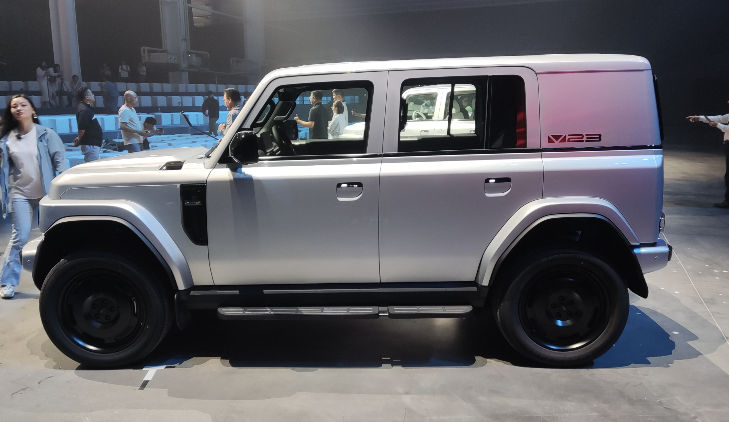 超级iCAR V23正式上市 售价12.28-17.48万元