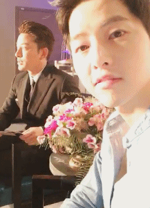 宋仲基呆萌可爱