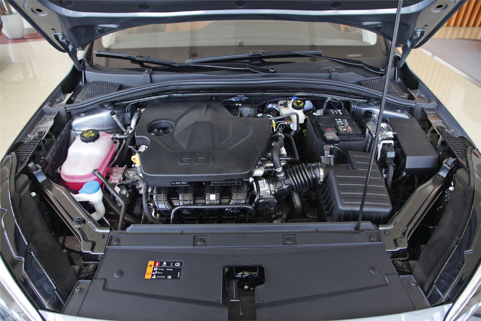 风格大变样 到店实拍全新一代荣威i5