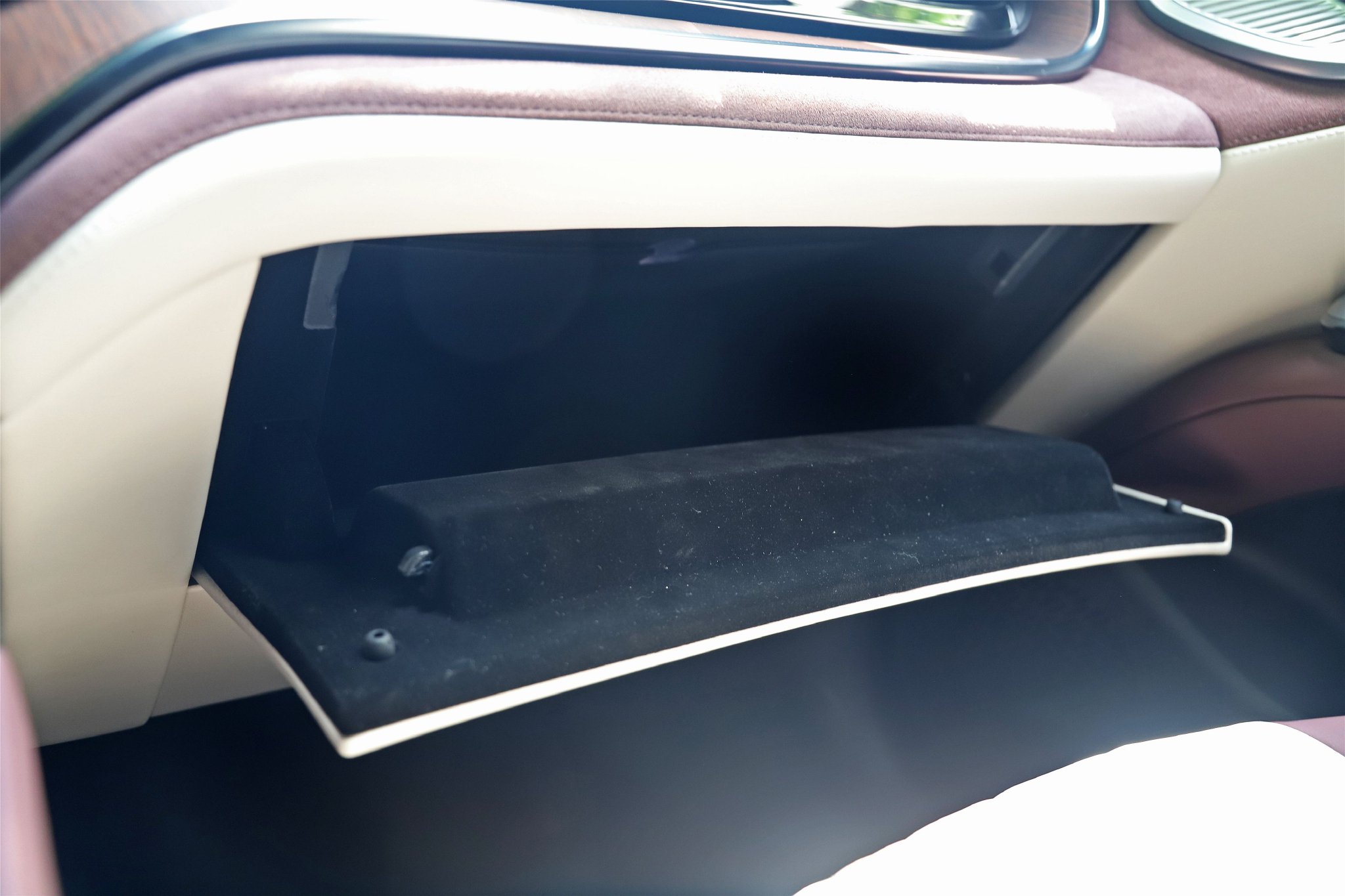 Hybrid medium-sized market and then zoom in on static experience BYD Seal DM-i
