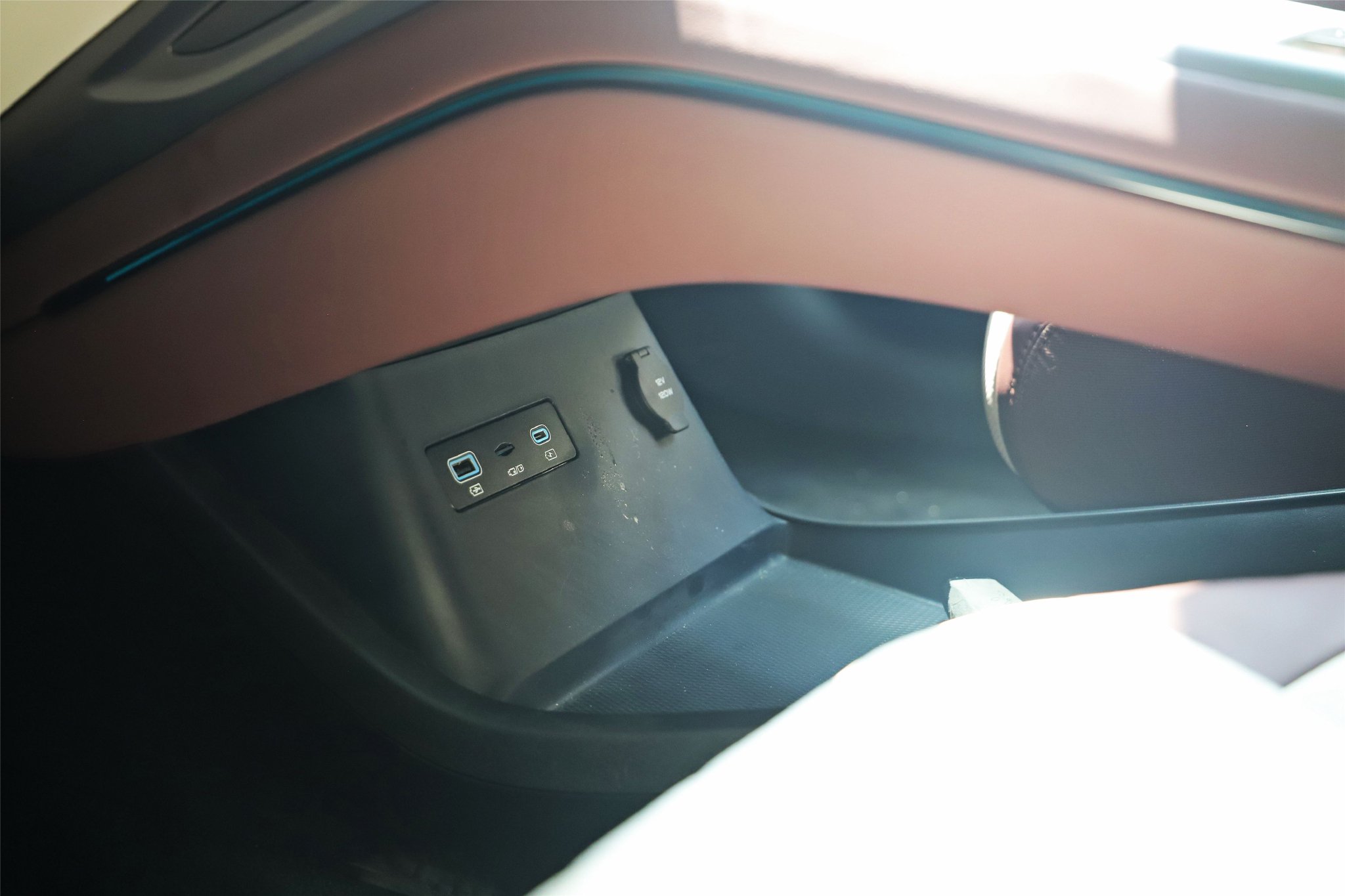 Hybrid medium-sized market and then zoom in on static experience BYD Seal DM-i