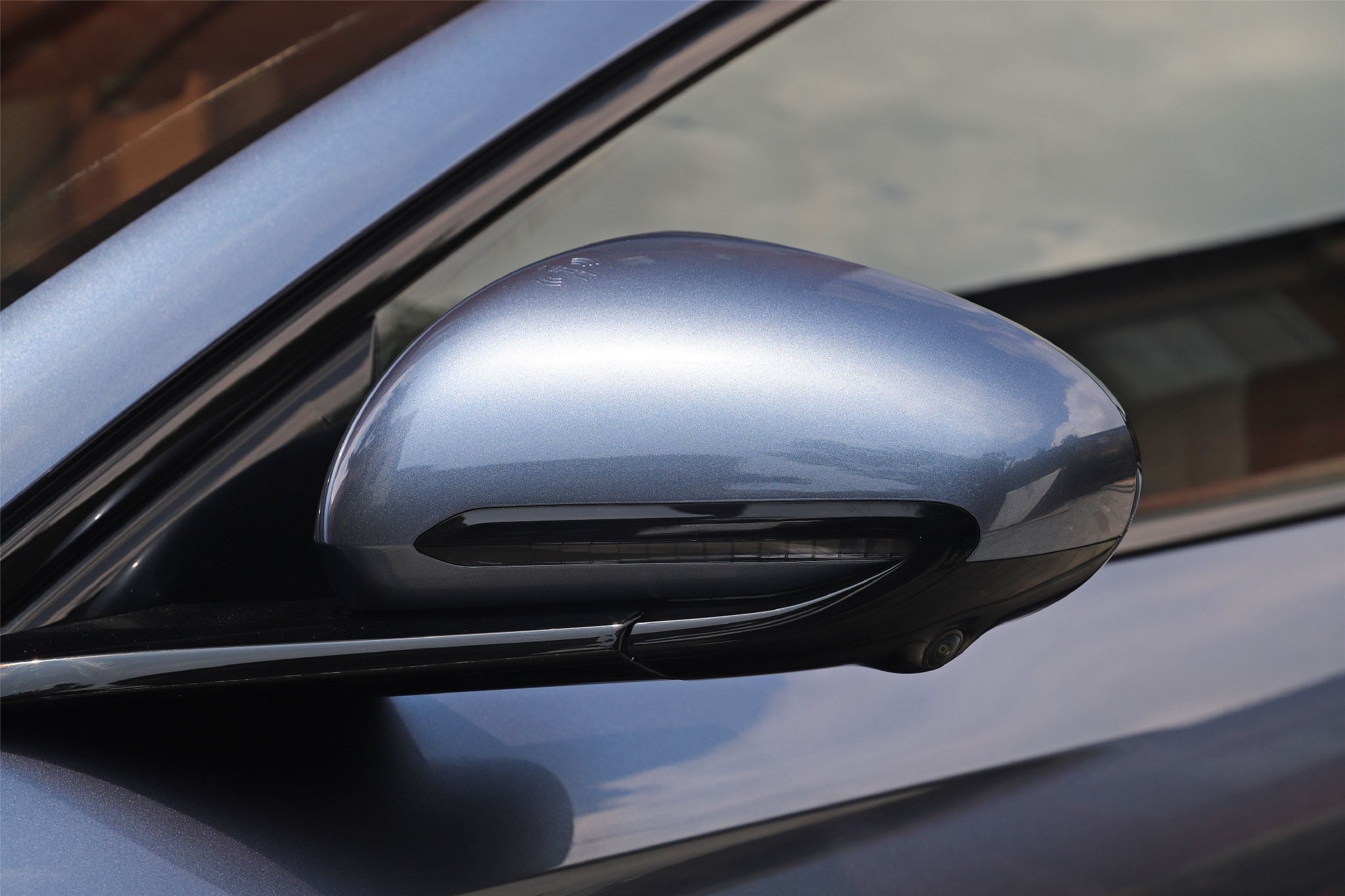 Hybrid medium-sized market and then zoom in on static experience BYD Seal DM-i