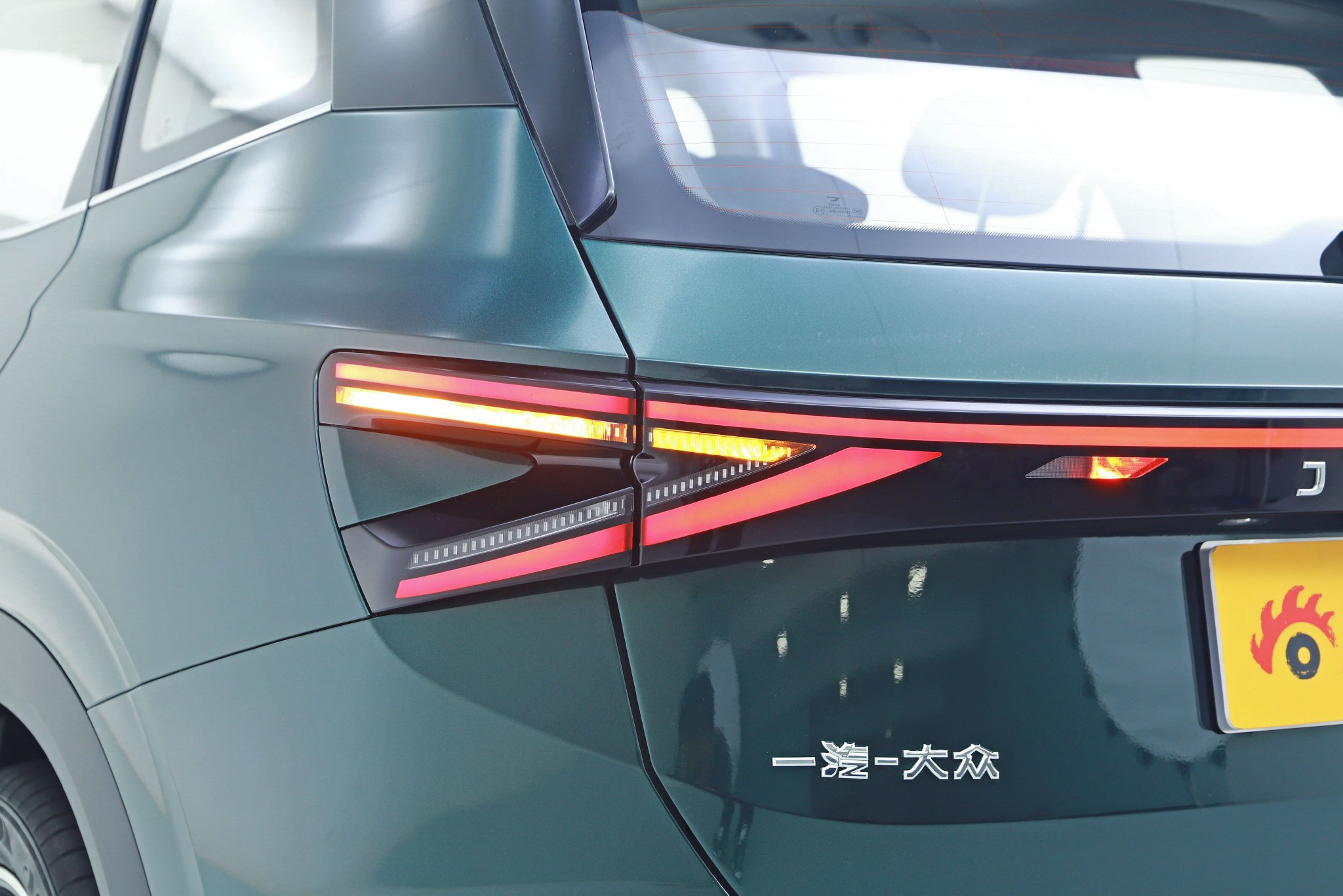 “大众味儿”越来越浓了 静态体验捷达VS8