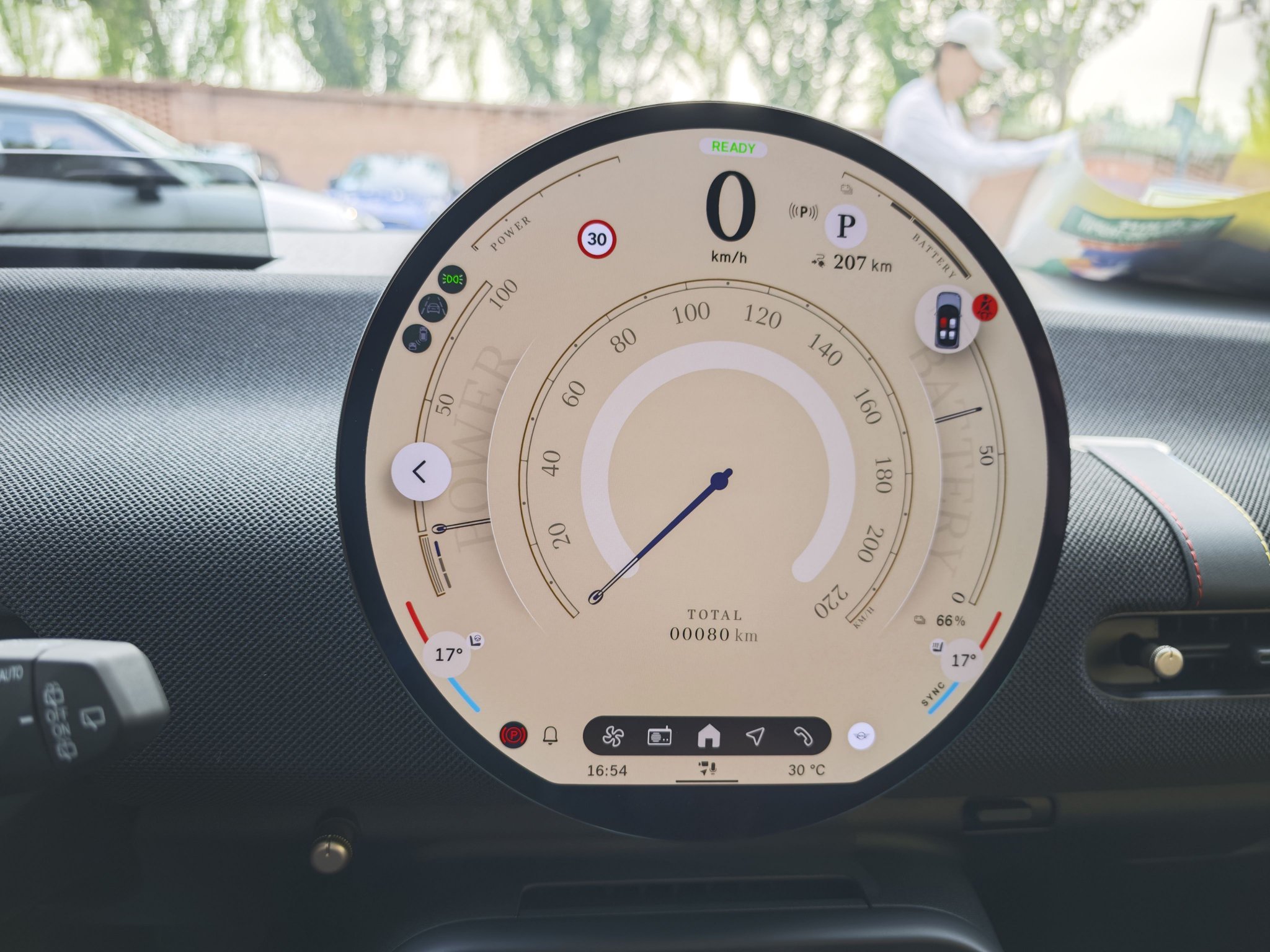 全新MINI COOPER纯电家族上市 售价18.98-26.68万元