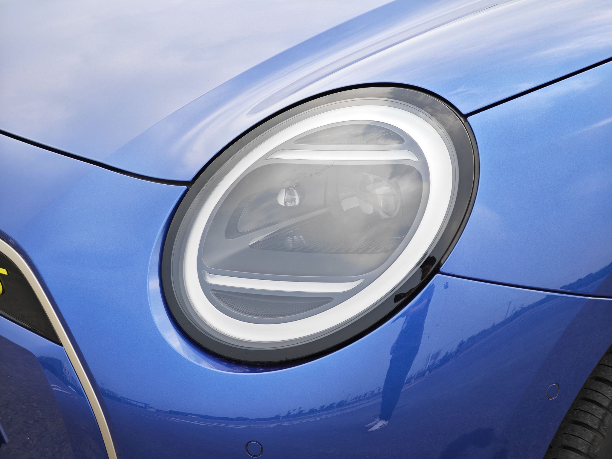 全新MINI COOPER纯电家族上市 售价18.98-26.68万元