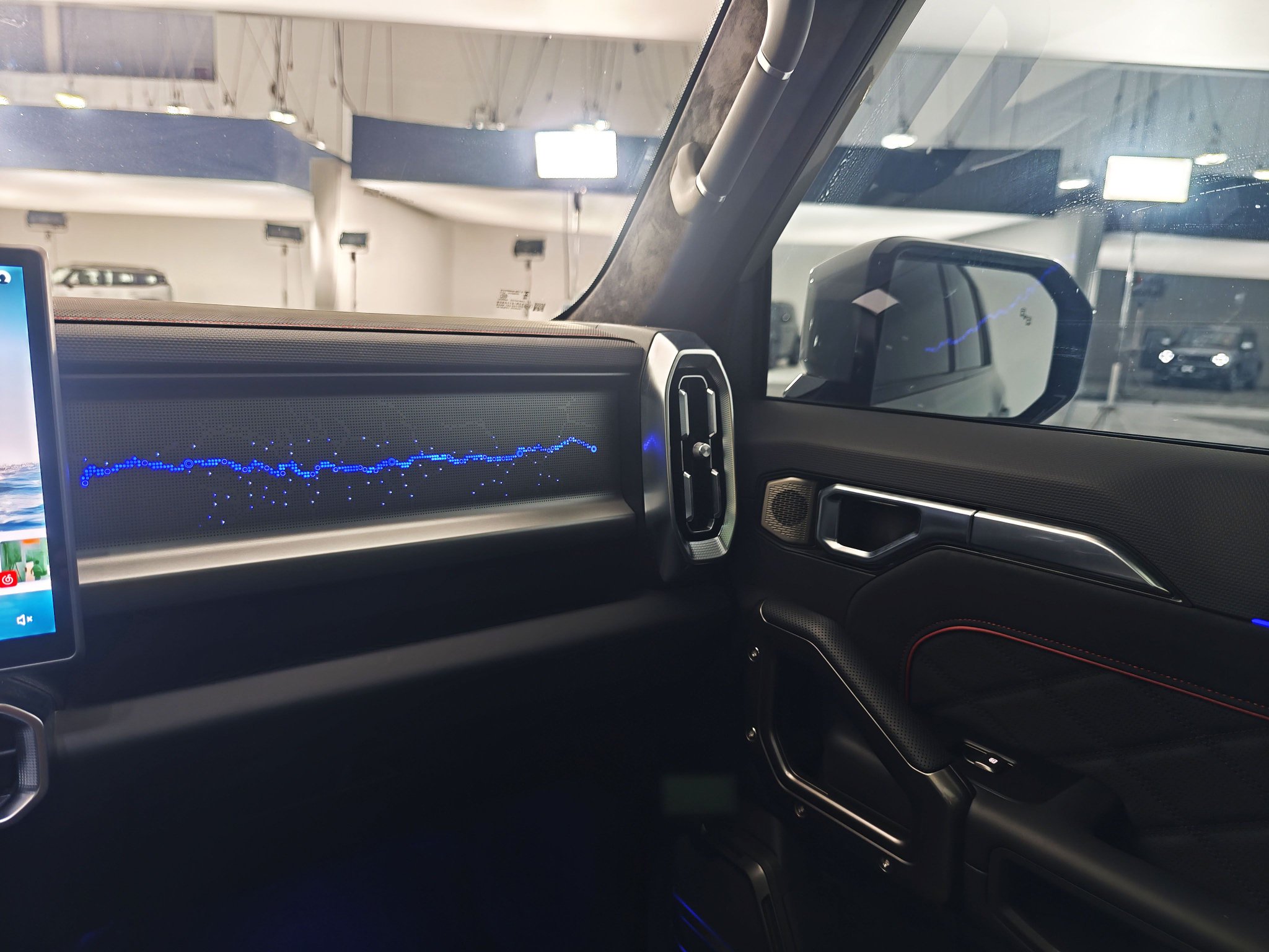 配置升级明显 静态体验2026款捷途旅行者C-DM