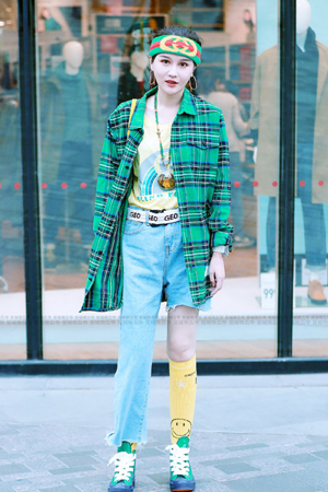 三里屯偶遇赵本山女儿球球