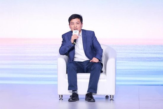 2025新华网科技创新与产业融合论坛在沪举办