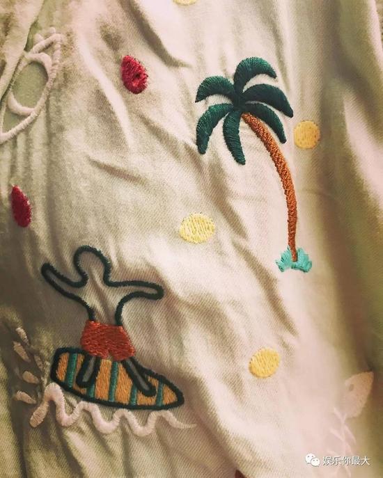 ins爱豆|窦靖童表白神秘男 那她和周冬雨是.|窦