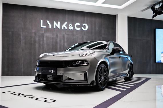 领克家族多款新车正式上市 售价11.38万元起