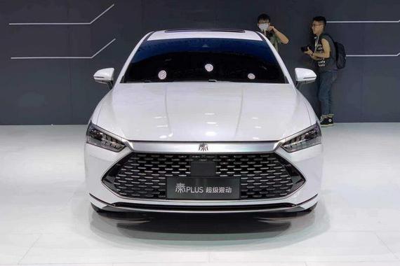 比亚迪秦PLUS申报信息曝光 综合油耗低至0.7升/100公里