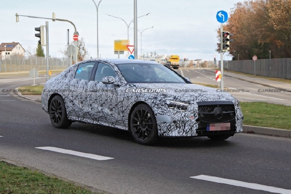 全新梅赛德斯-奔驰E级最新谍照曝光 2023年底发布