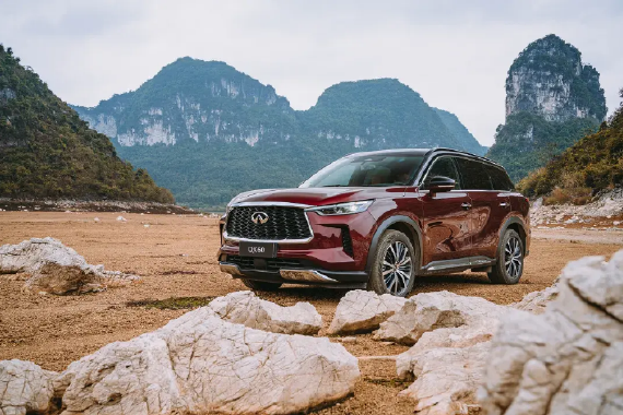 国产英菲尼迪QX60大战凯迪拉克XT6，降价五万真的到位了吗？