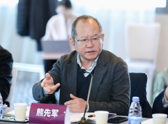 国家医疗保障局医药服务管理司原司长、中欧卫生健康产业研究中心顾问熊先军