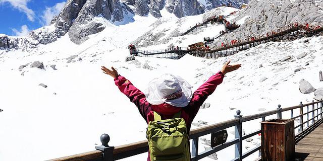 将雪花雕刻在山峰的永恒之作