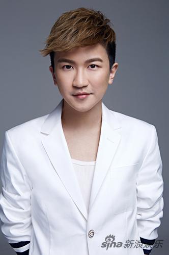 芒果娱乐旗下艺人做公益 拍卖祝福捐善款|刘芸