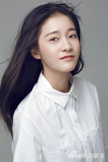 演员张雪迎新剧热播 被曝片酬节节攀升