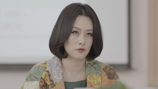 邬君梅上演终极boss狠虐菜鸟