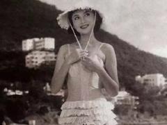 杨谨华含泪宣布分手