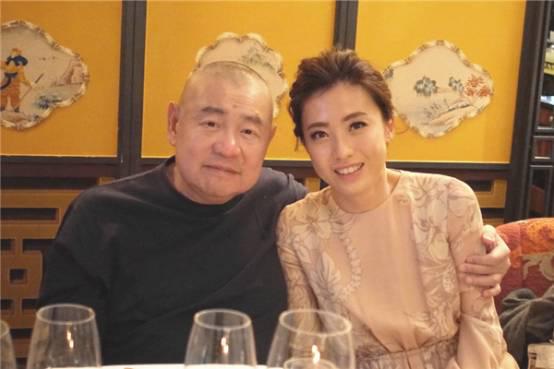 富商刘銮雄赚第一桶金曾被骗:懊恼自己是废柴|刘銮雄|甘比|富商_新浪娱乐_新浪网