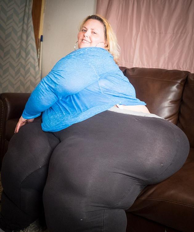 她无视医生要其减肥的警告，发誓要打破世界最大臀围的纪录