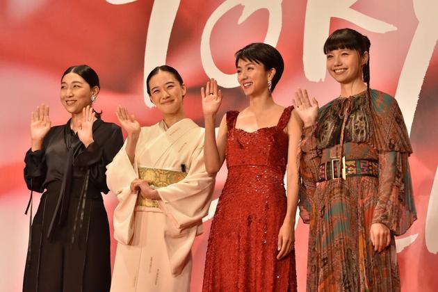 东京电影节四位日本银幕上的缪斯：安藤樱（左起）、苍井优、满岛光、宫崎葵