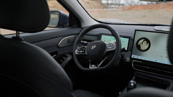 家庭新成员试驾捷途山海L9 大七座超混SUV