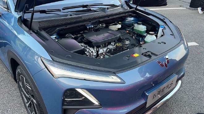 五菱星光S正式上市 售价9.98-12.98万元