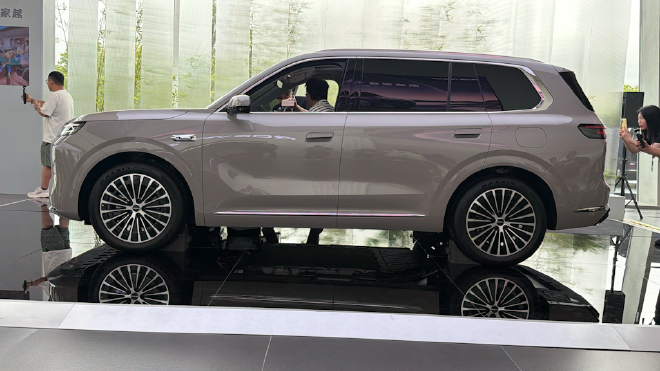 荣威家越07上海首秀 重新定义15万级家用SUV